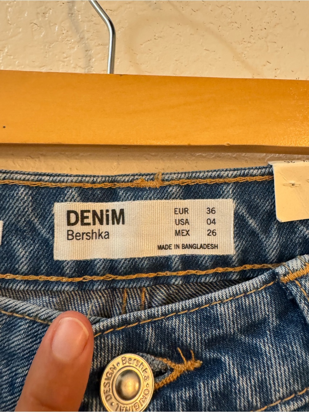 Bershka Women's Mom Jeans Straight Leg Jeans - Medium Blue - Picture 8 of 15